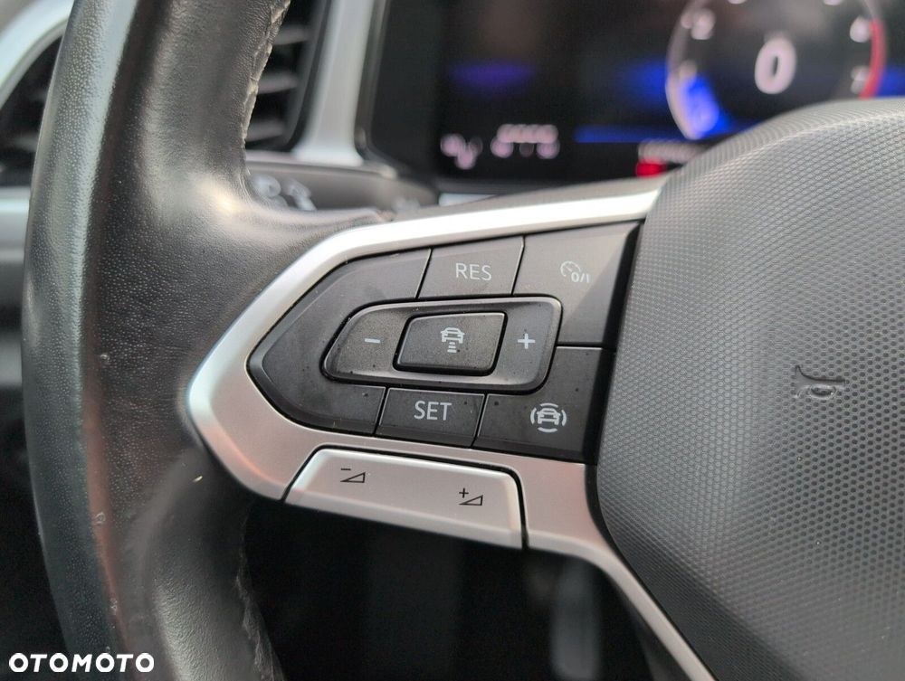Volkswagen T-Roc 1.5 TSI Life - 22