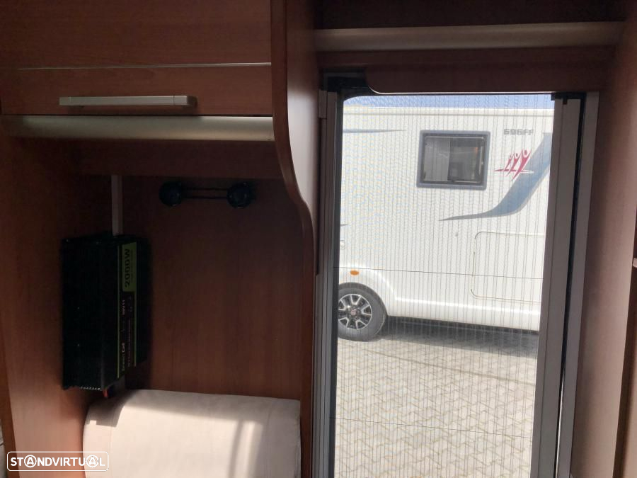 Laika Serie X X713r cama central - 24