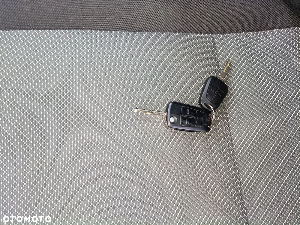 Opel Meriva 1.6 16V Edition - 9