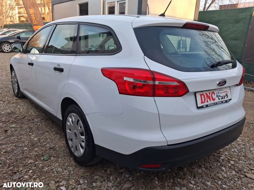 Ford Focus 1.5 TDCi DPF Start-Stopp-System Ambiente - 4