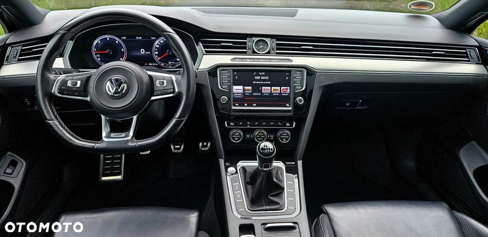 Volkswagen Passat 2.0 TDI BMT Highline - 29