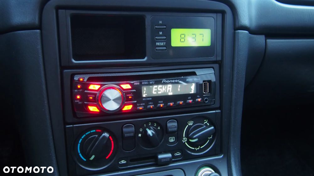 Mazda MX-5 1.6i 16V - 10
