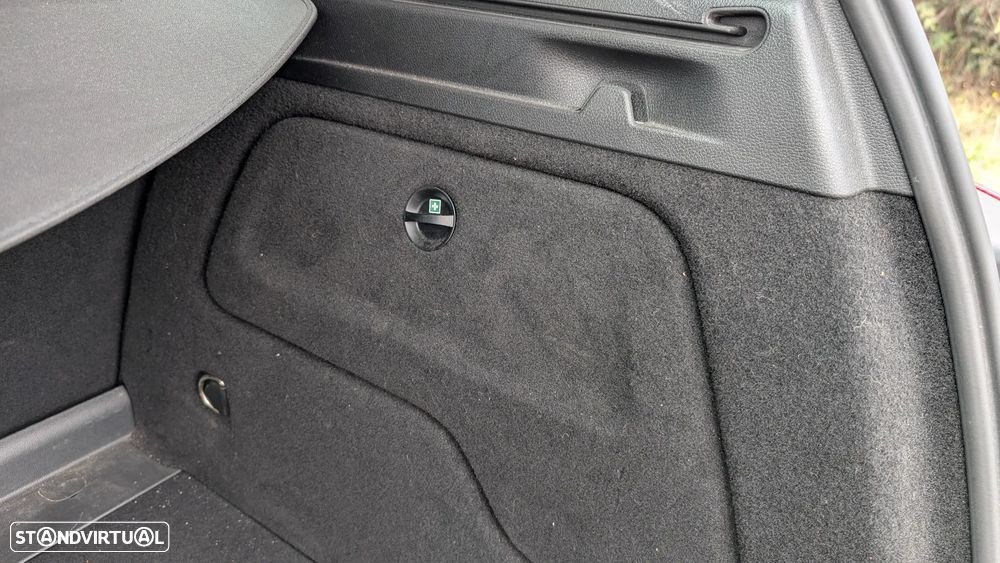 Mercedes-Benz B 180 BlueEfficiency - 12