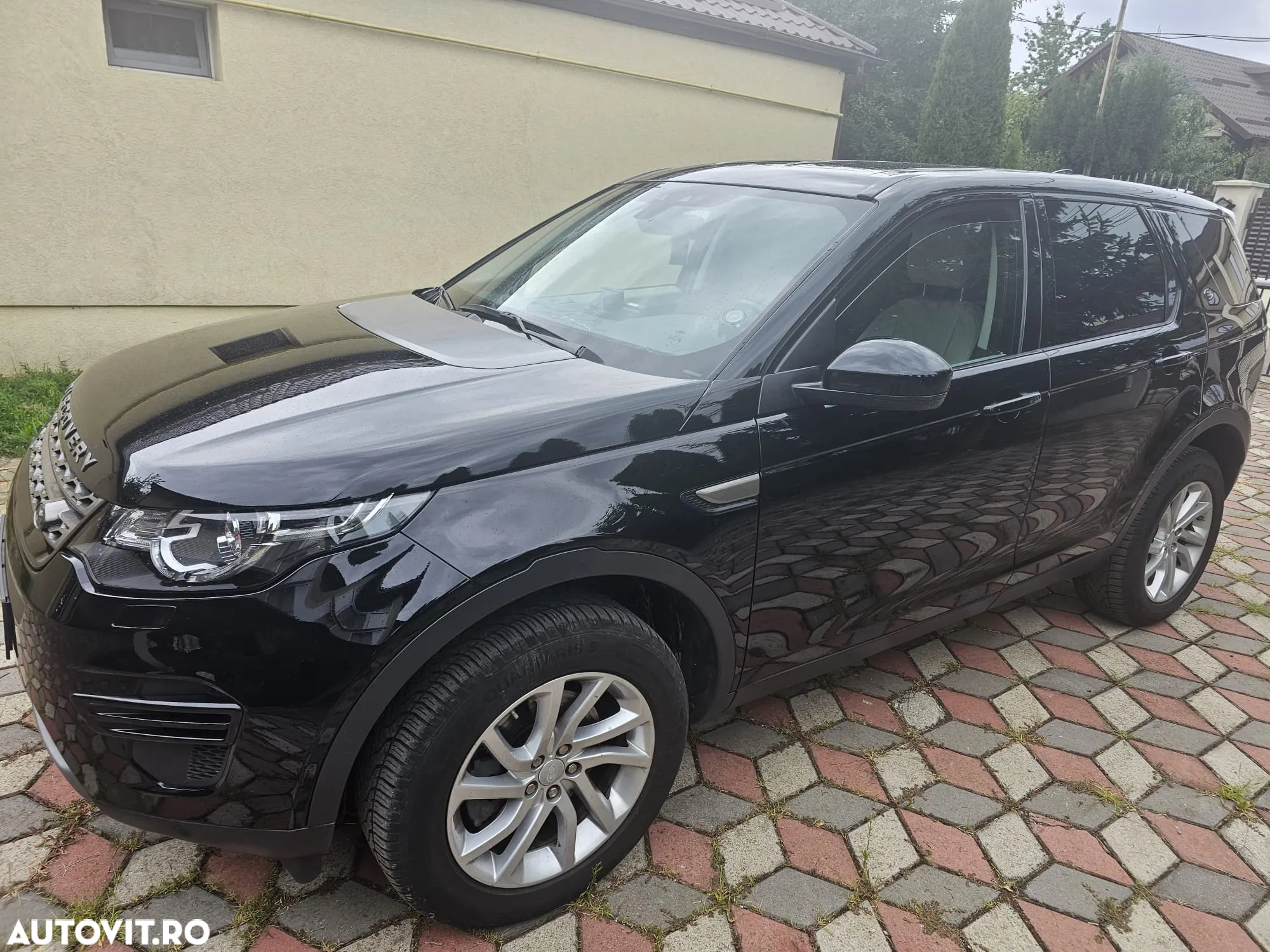 Land Rover Discovery - 16