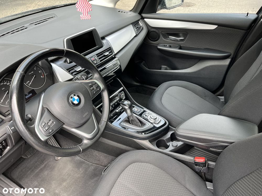 BMW Seria 2 220d Advantage - 9
