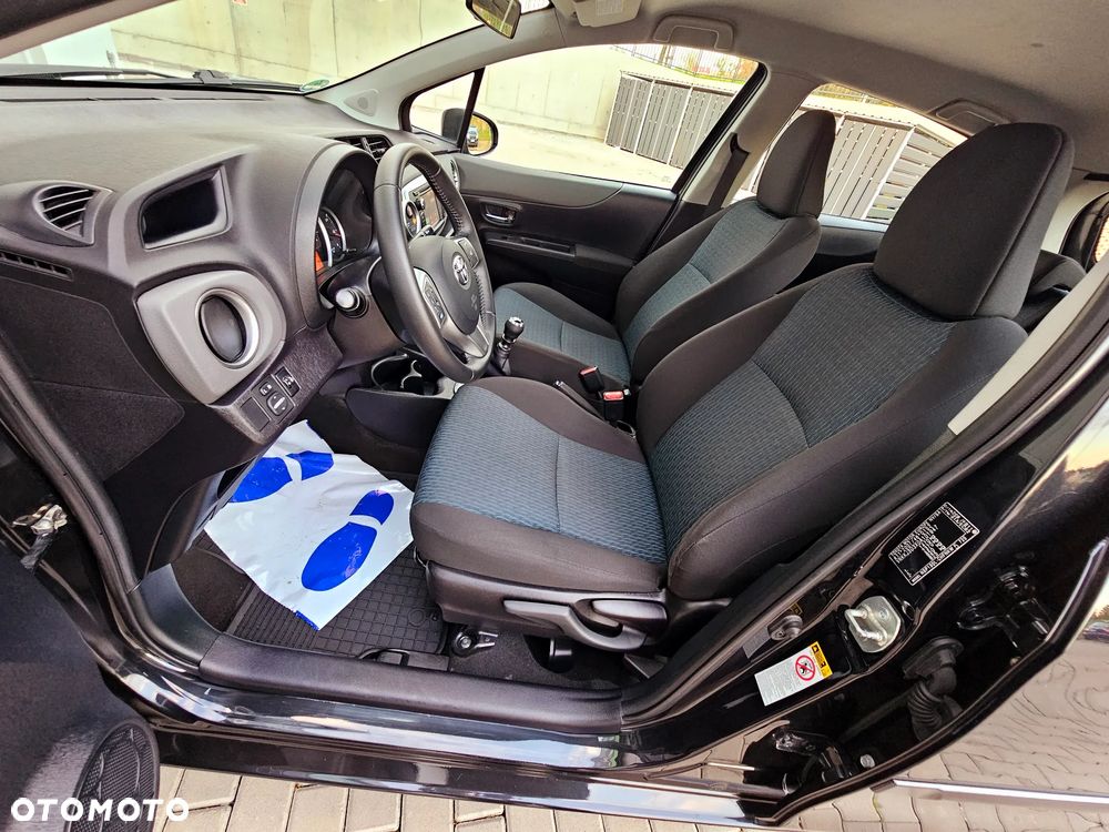 Toyota Yaris 1.33 VVT-i Executive - 31
