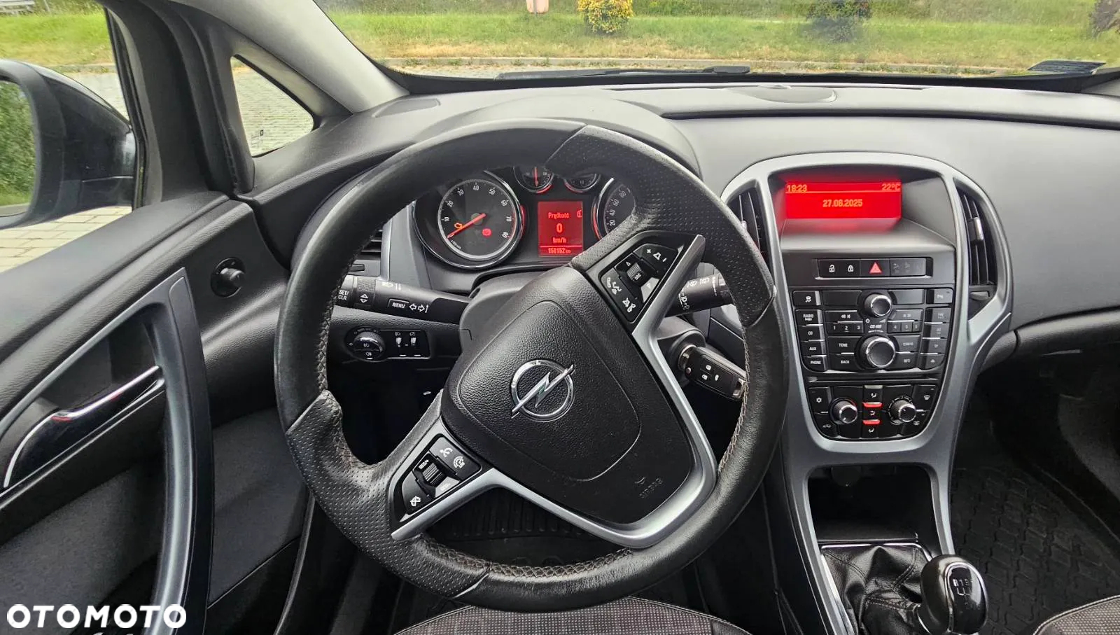 Opel Astra GTC 1.6 Turbo Edition - 9
