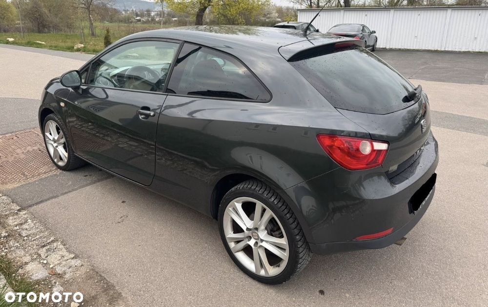 Seat Ibiza SC 1.4 16V Sport - 3