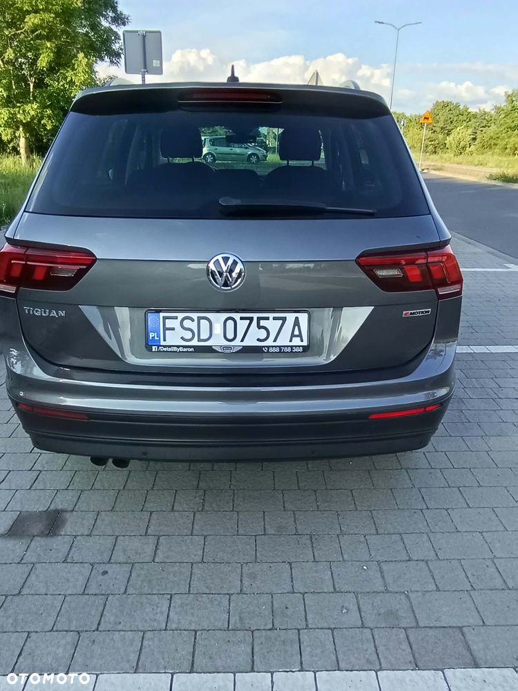 Volkswagen Tiguan - 4