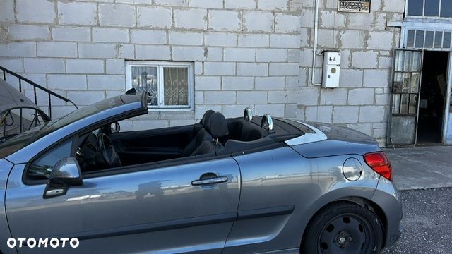 Peugeot 207 CC 1.6 Intense - 10