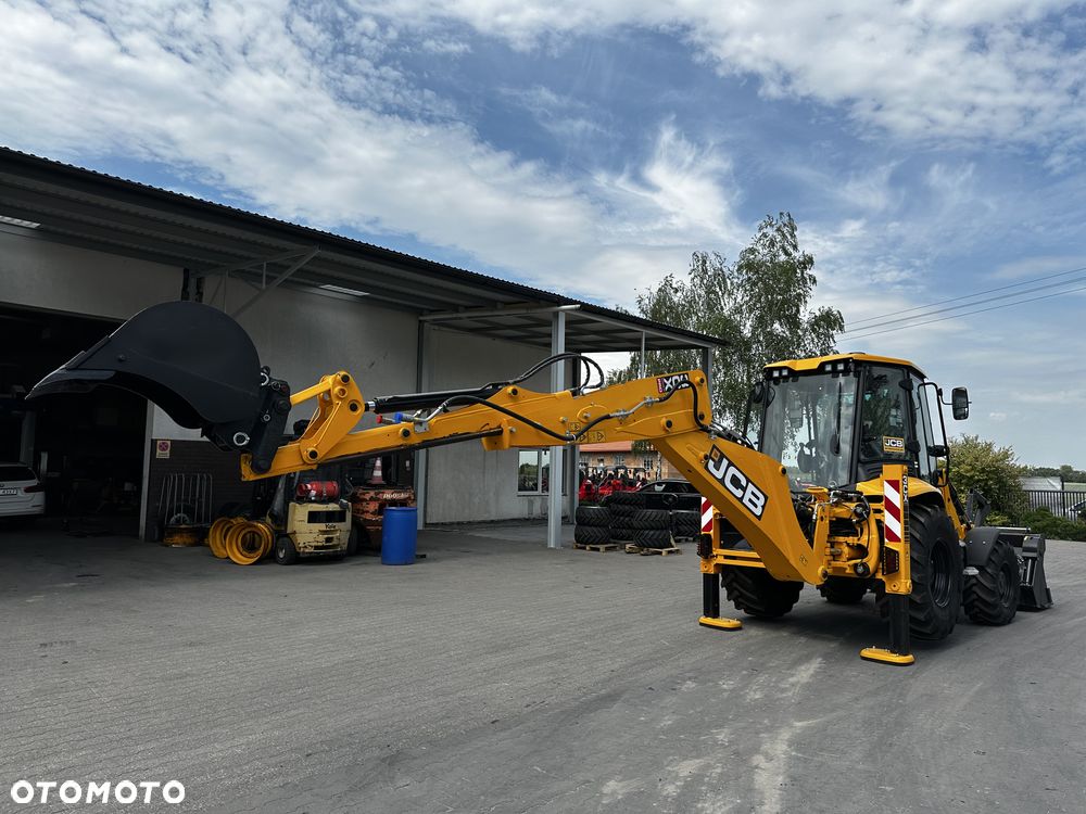 JCB 3CX PRO - 15