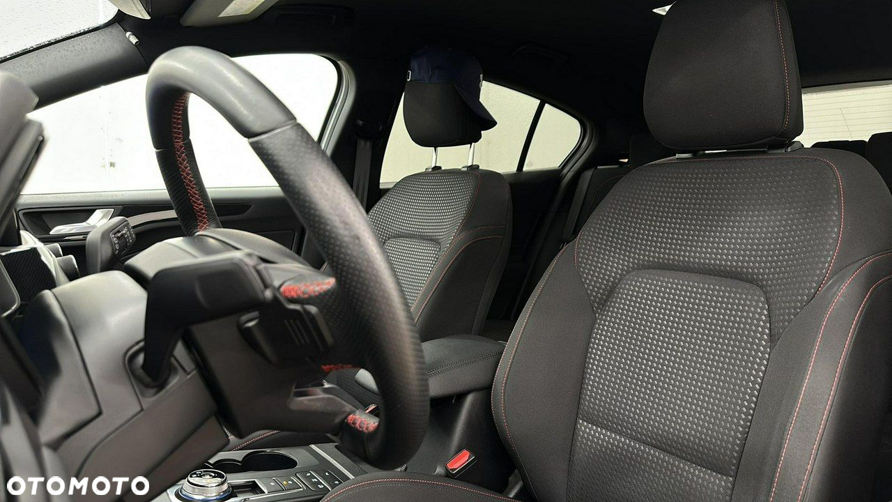 Ford Focus 1.5 EcoBoost ST-Line - 10