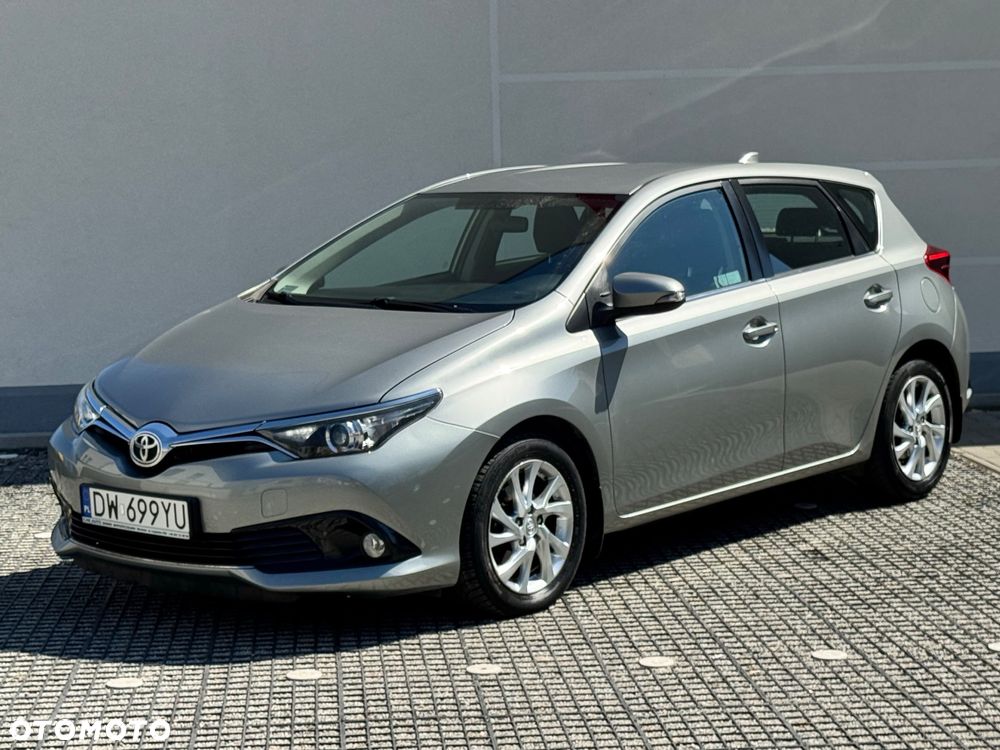 Toyota Auris 1.6 Premium MS - 5