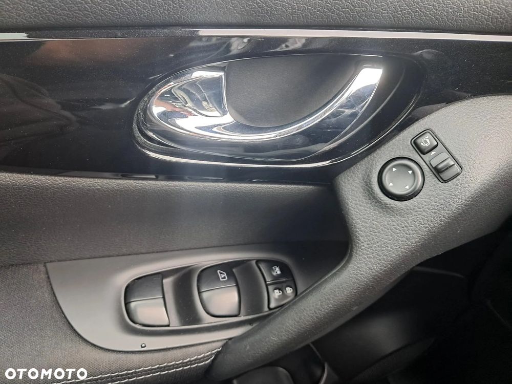 Nissan Qashqai 1.2 DIG-T N-Vision EU6 - 23