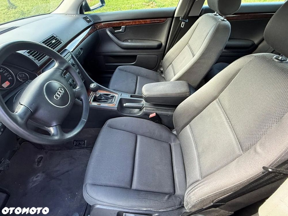 Audi A4 Limousine 2 - 12