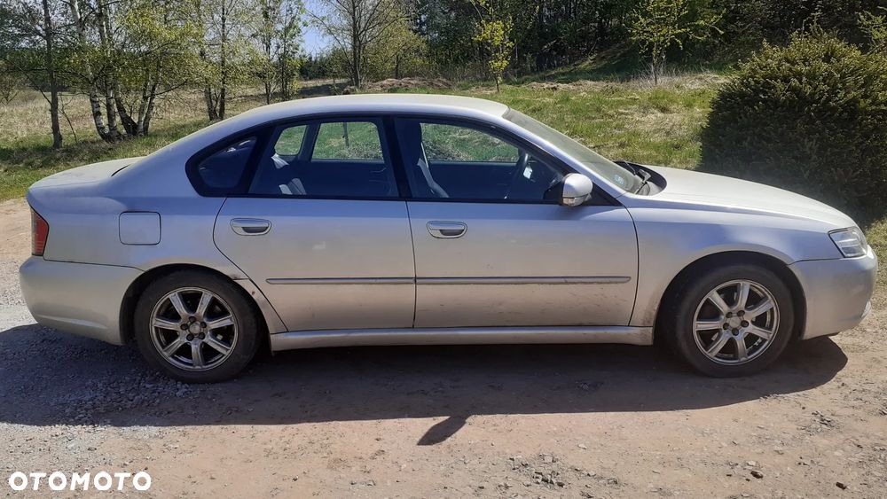 Subaru Legacy - 6