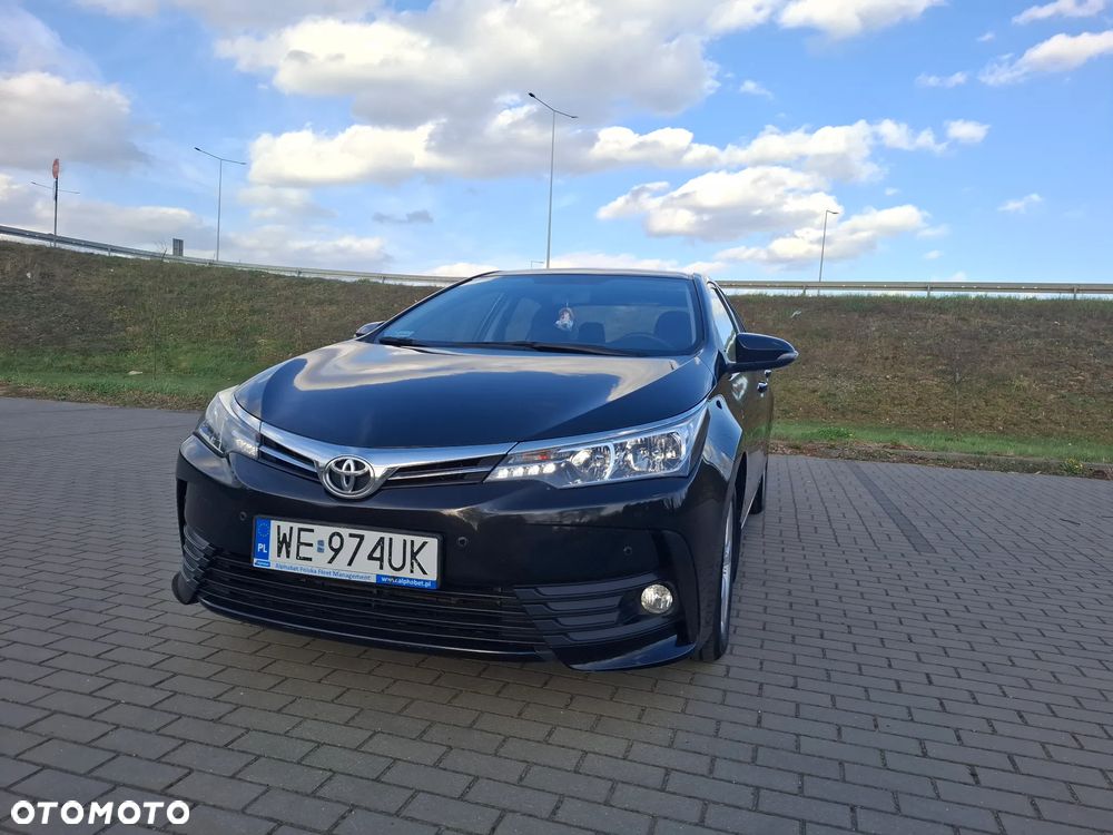 Toyota Corolla - 2