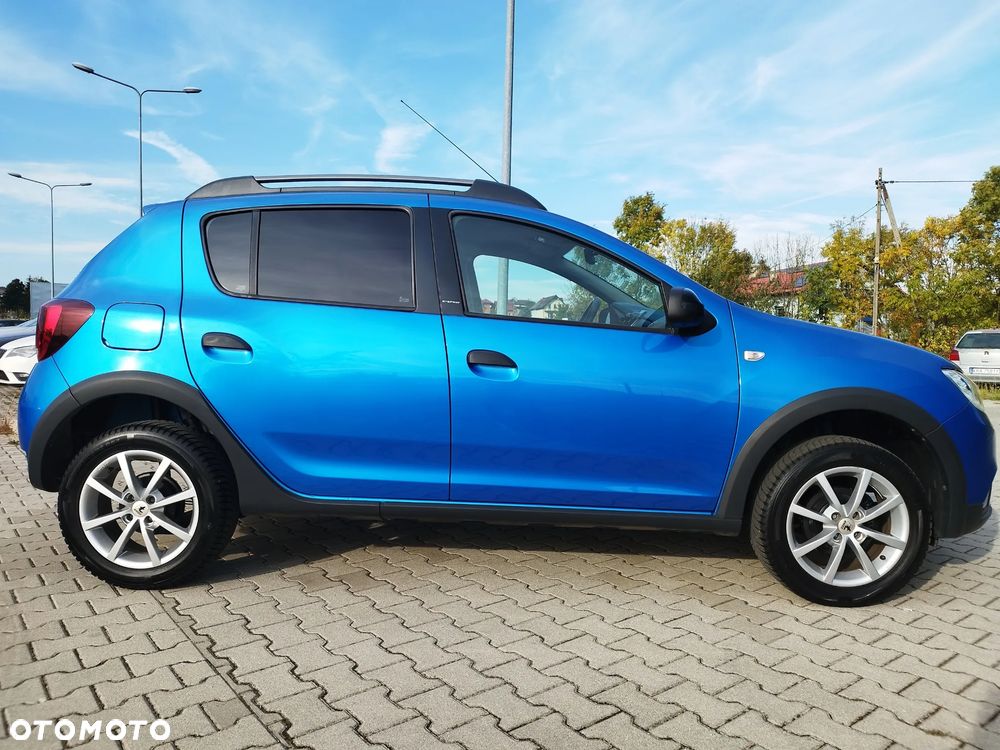 Dacia Sandero 0.9 TCe Laureate S&S EU6 - 6