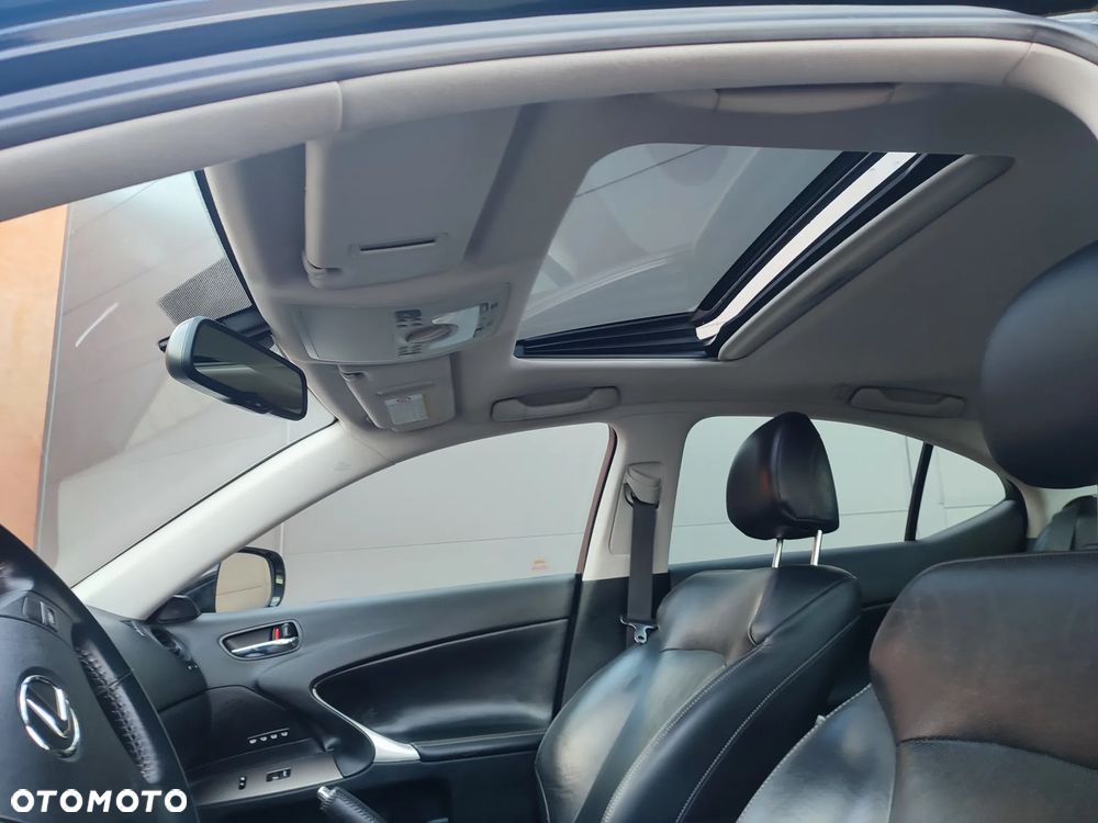 Lexus IS 220 D Comfort - 9