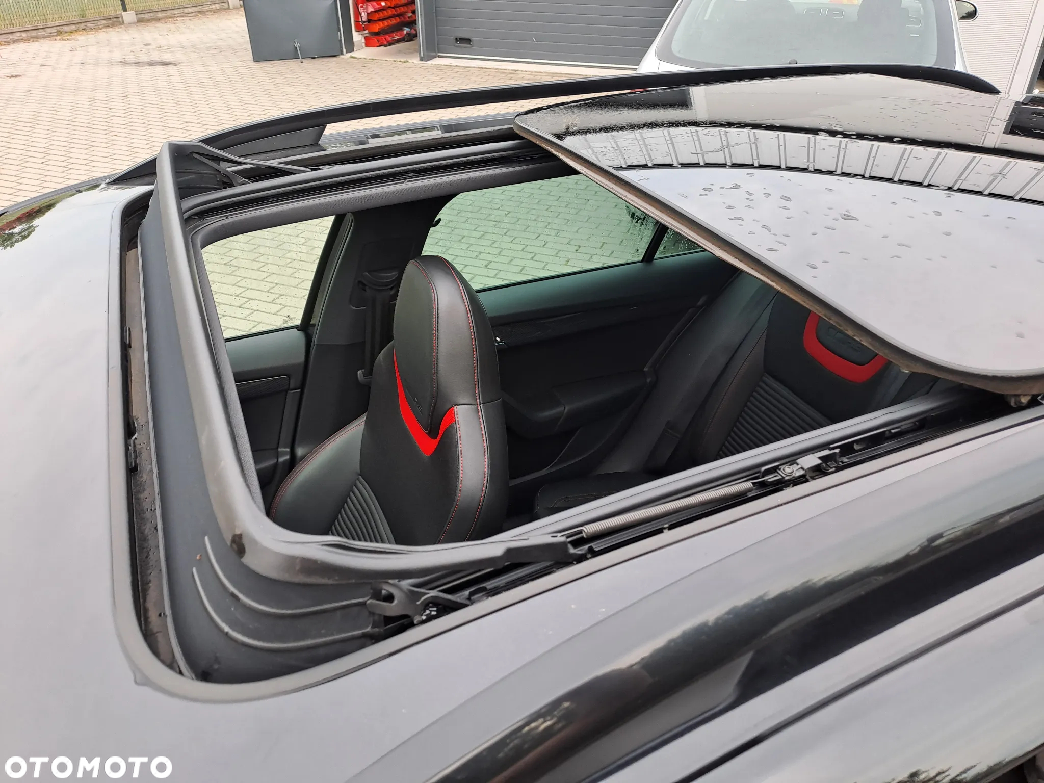 Skoda Octavia 2.0 TDI RS Challenge DSG - 27