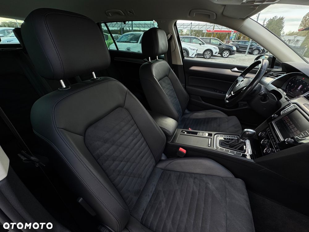 Volkswagen Passat 2.0 TDI 4Mot Elegance DSG - 27