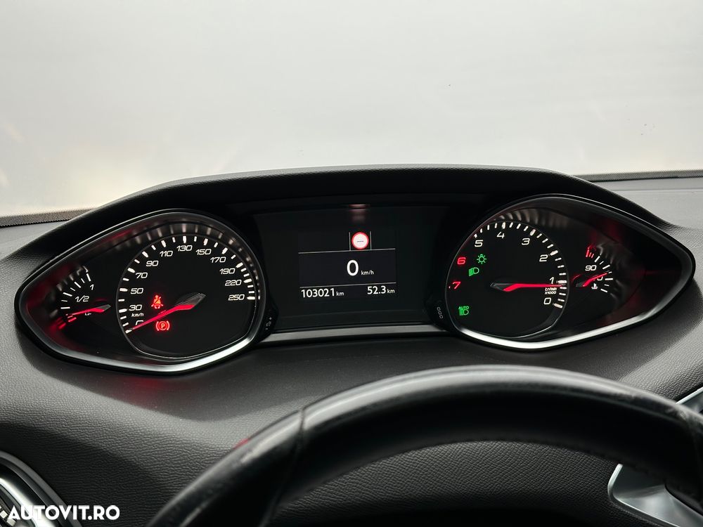 Peugeot 308 PureTech 110 Stop & Start Allure - 11
