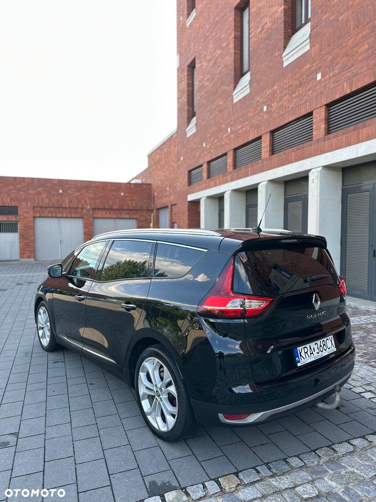 Renault Grand Scenic - 12