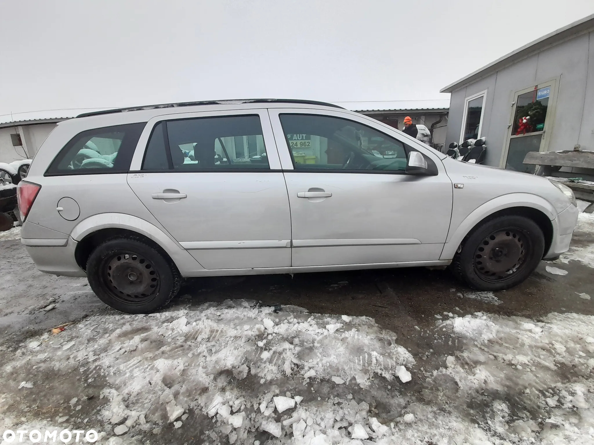 OPEL ASTRA H ZDERZAK TYŁ TYLNY TYLNI Z157 - 17