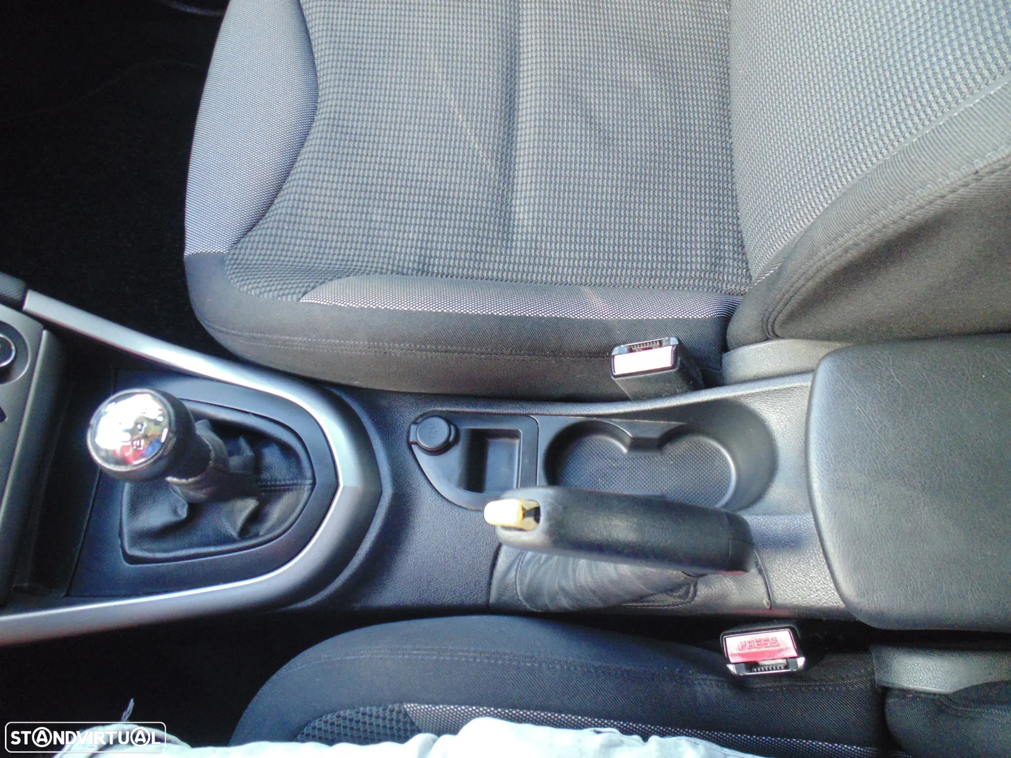 Peugeot 308 1.6 HDi Executive - 27