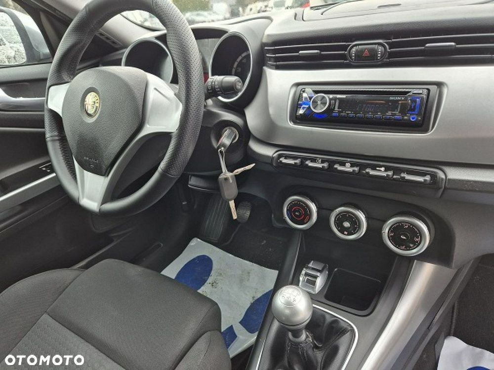 Alfa Romeo Giulietta - 15