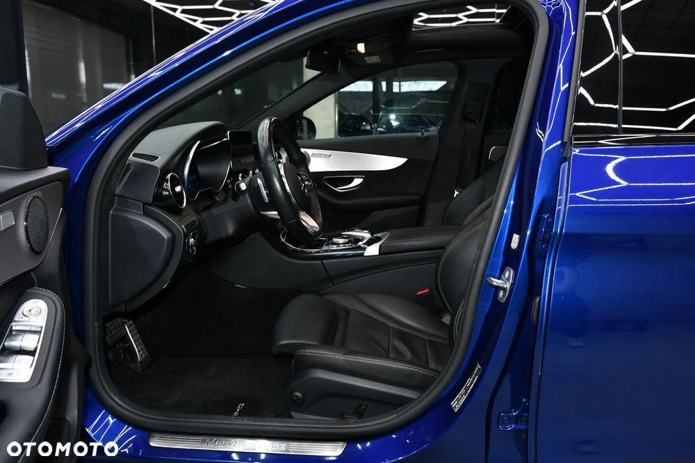 Mercedes-Benz Klasa C 300 d 4MATIC 9G-TRONIC - 15