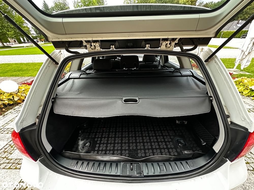 BMW Seria 3 316d - 14