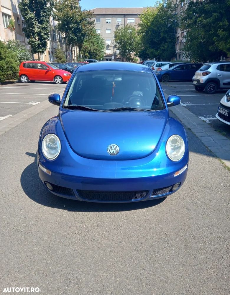 Volkswagen New Beetle - 1