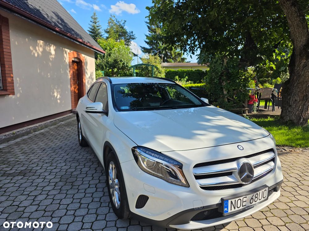 Mercedes-Benz GLA - 19
