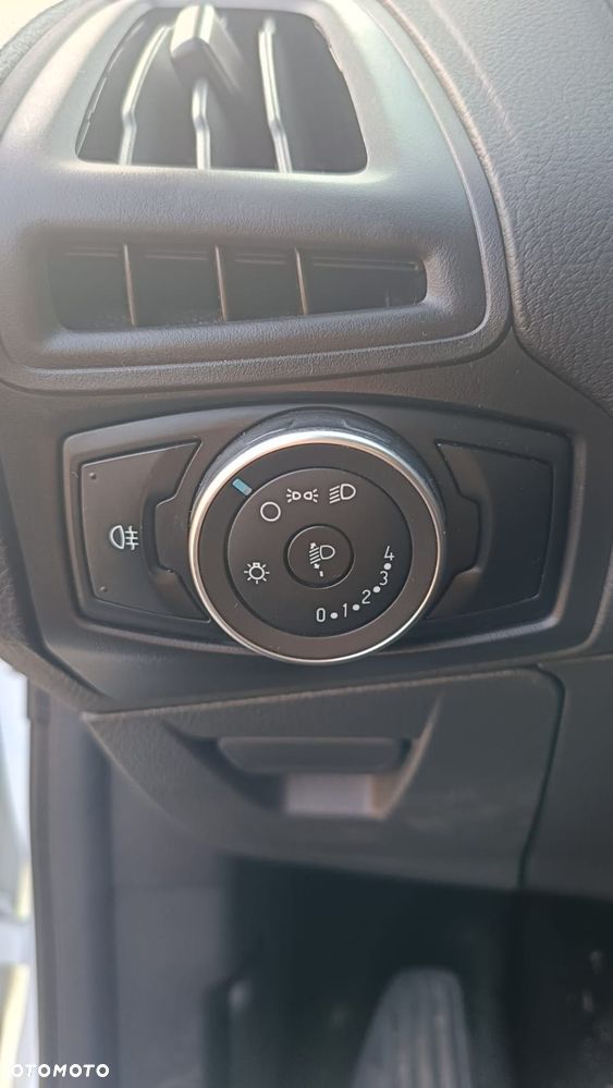 Ford Focus - 11