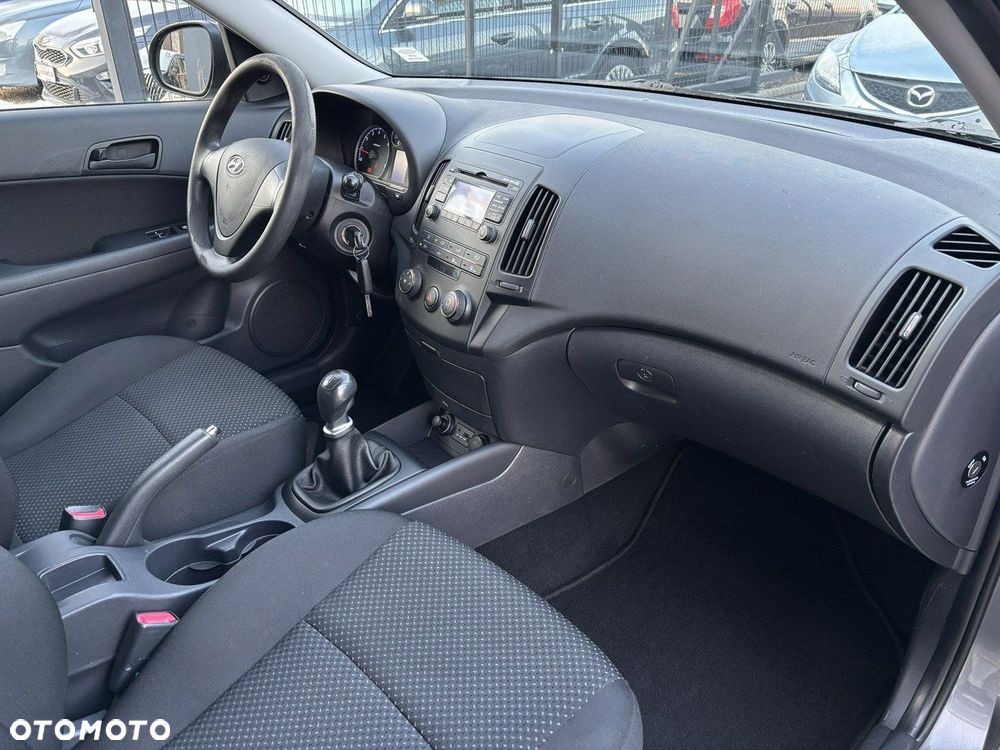 Hyundai i30 1.4 Comfort EU5 - 30