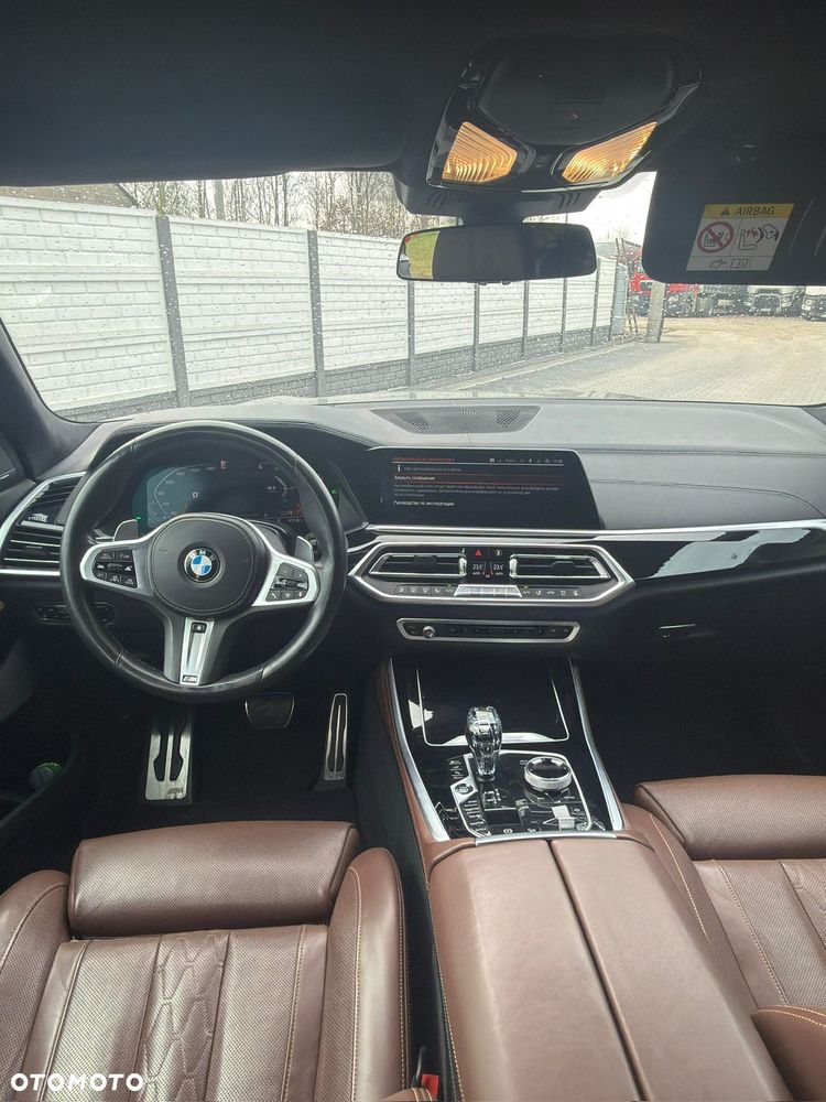 BMW X5 M M50d - 11