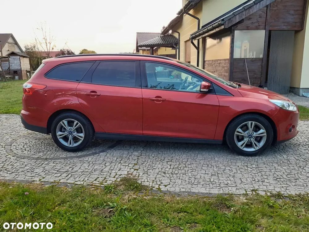 Ford Focus 1.0 EcoBoost STart-Stopp-System TITANIUM - 5