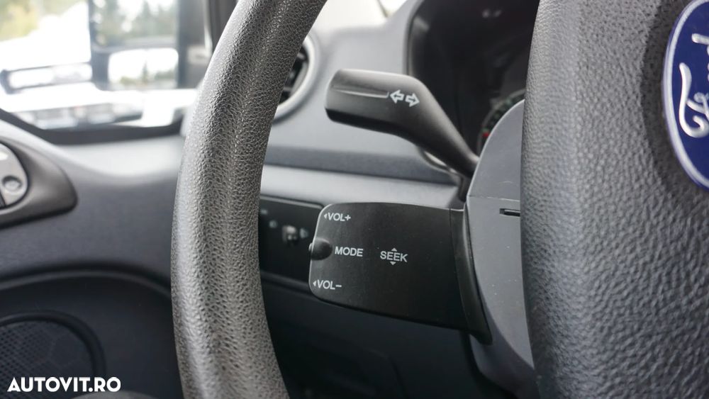 Ford Transit Connect - 16