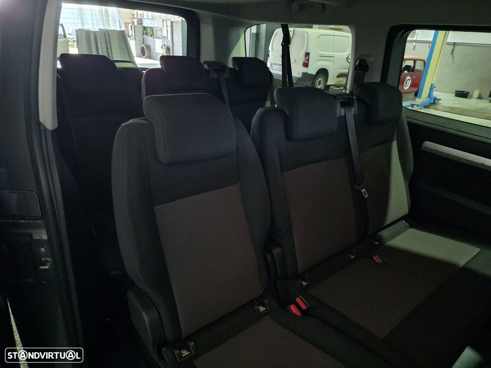 Peugeot Traveller - 18