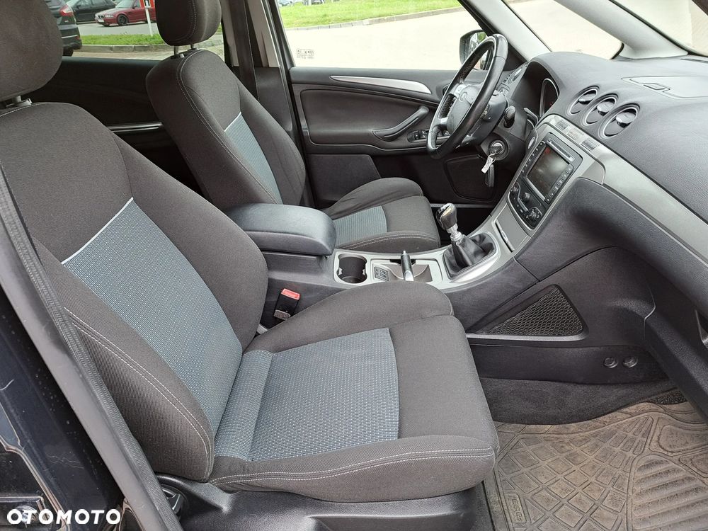 Ford S-Max - 18