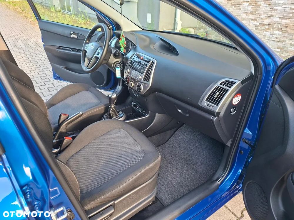 Hyundai i20 1.4 Wersja Jubileuszowa - 6