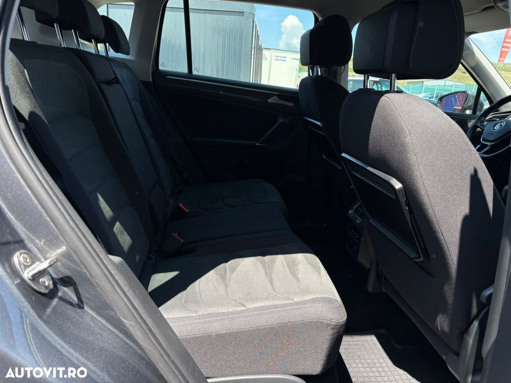 Volkswagen Tiguan - 34