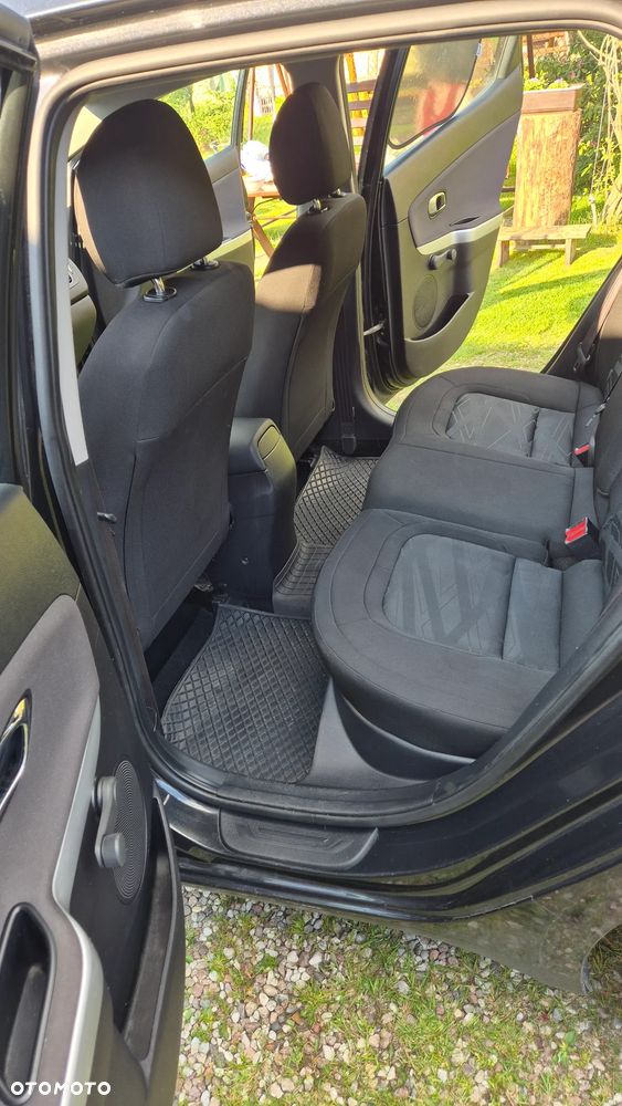 Kia Ceed 1.6 CRDi M - 13