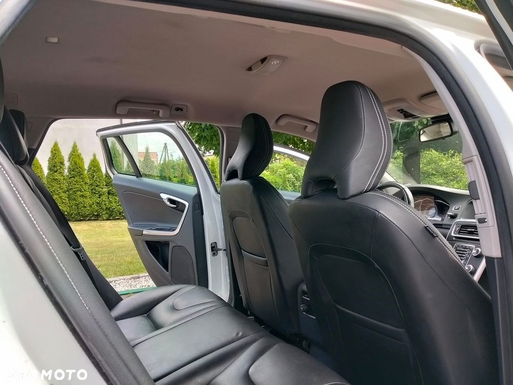 Volvo V60 - 13