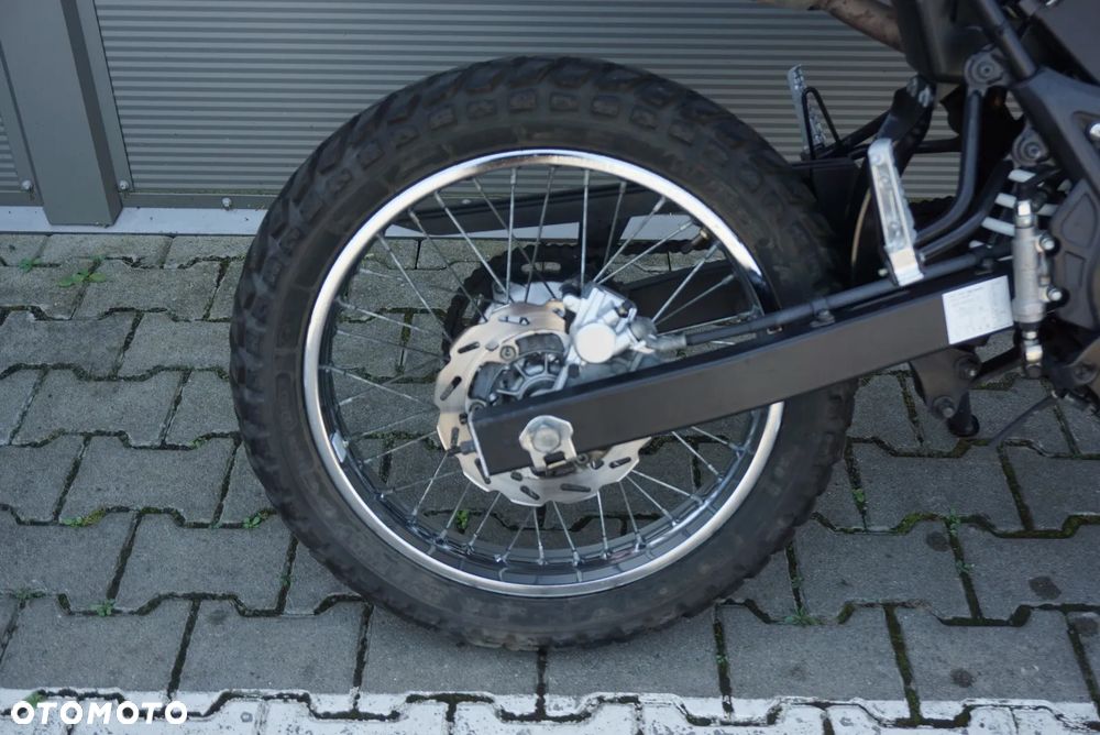 Yamaha WR - 6