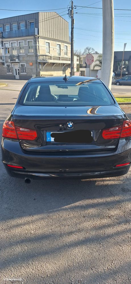 BMW 316 i Luxury Line - 3