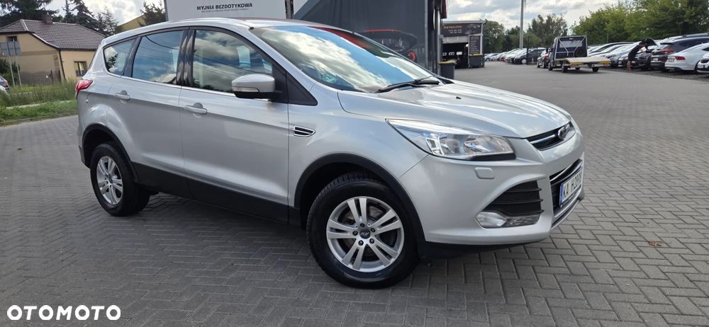 Ford Kuga 1.6 EcoBoost 2x4 Trend - 24