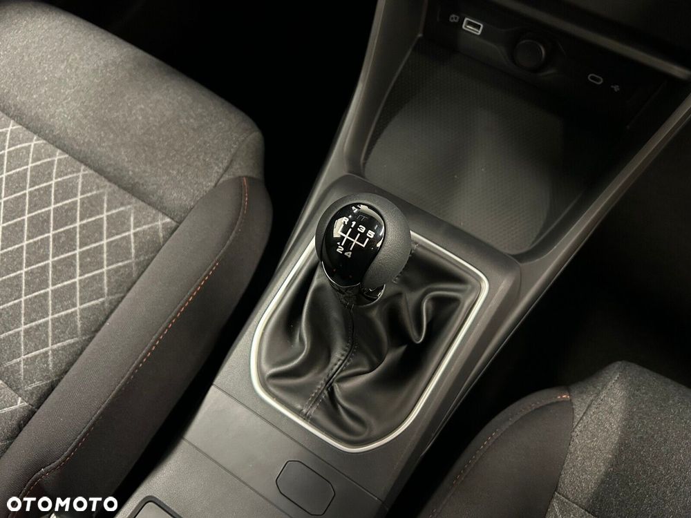 MG MG3 1.5 Excite - 12