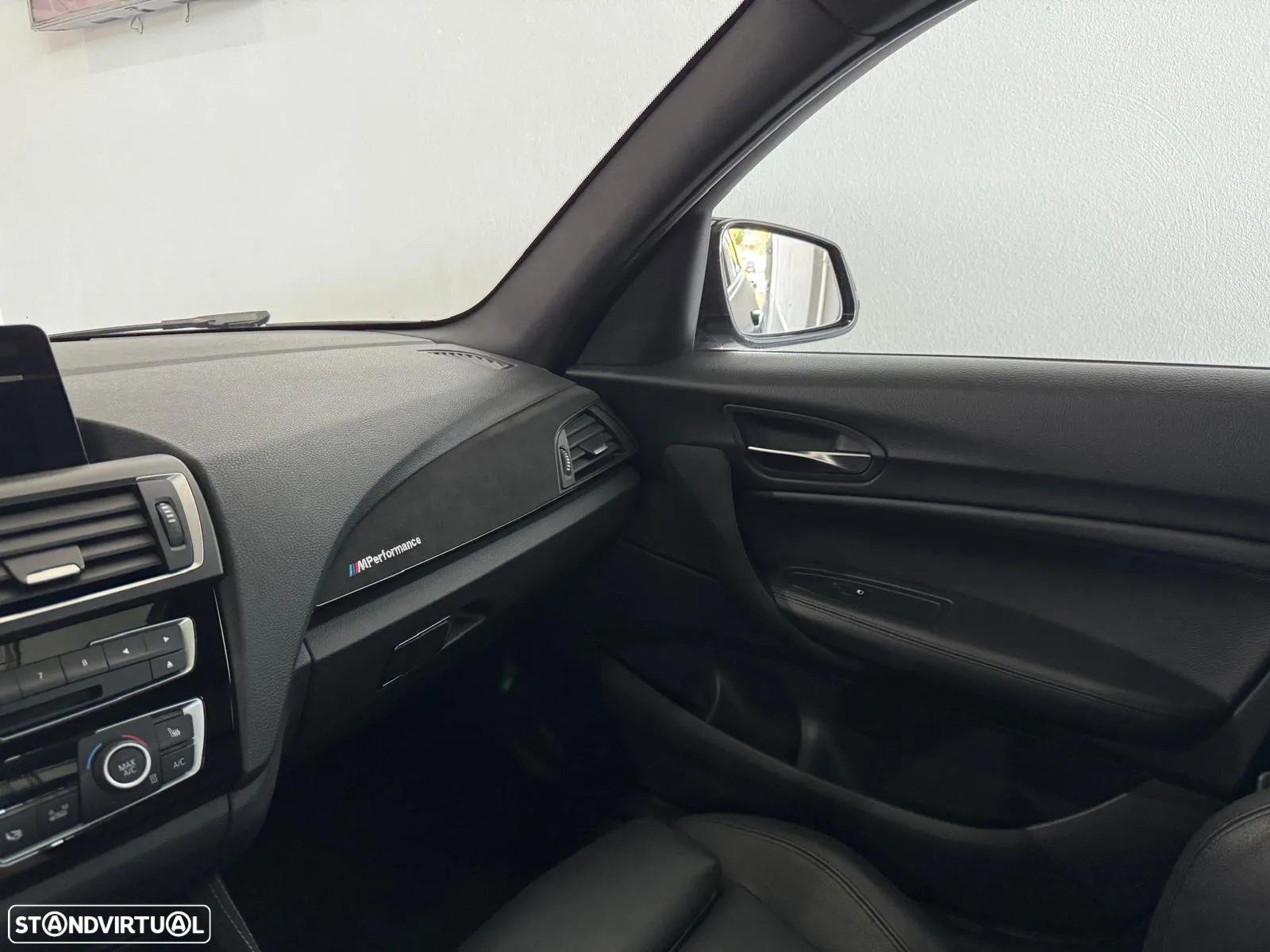BMW 120 i Pack M Auto - 24